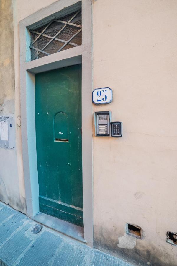 S1 - Serristori Tower Apt - Dolcevita Holiday Firenze Kültér fotó